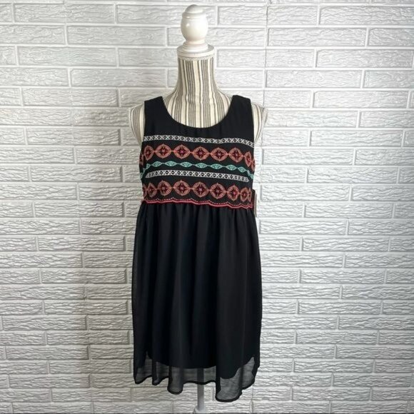 Love Reign Boho Multicolored Embroidered Dress Size Small - Picture 1 of 6